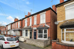 Charming 3br Near Parks, Perfect For Families Of 5